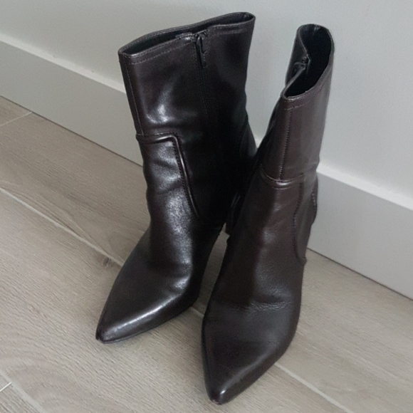 Ankle Boots - Picture 4 of 4